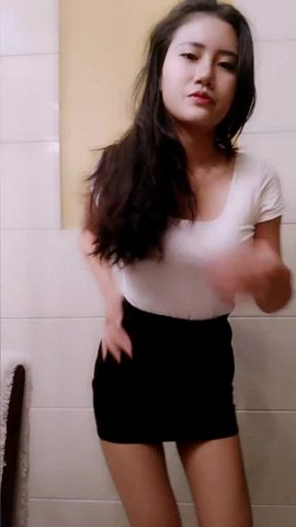 极品美女主播现场直播手指抠逼自慰