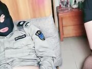 黑丝高跟小奶猫勾搭保安被揉着奶子爆草01