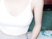 淫娃荡妇按摩胸推乳交深喉主动上位抽插01