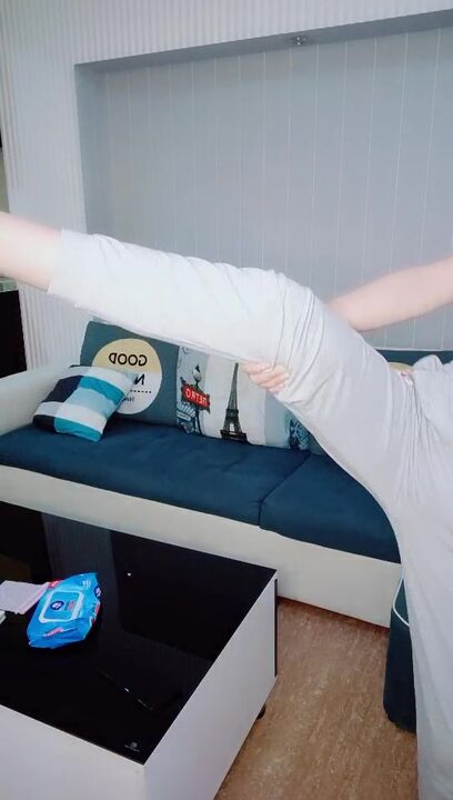 淫娃荡妇按摩胸推乳交深喉主动上位抽插01