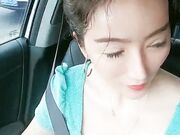 御姐少妇开车户外发骚跟大哥找了个公厕啪啪