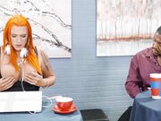 剧情红发人妖茶社鸡巴拿出来勾引骚妇一起玩3P操穴