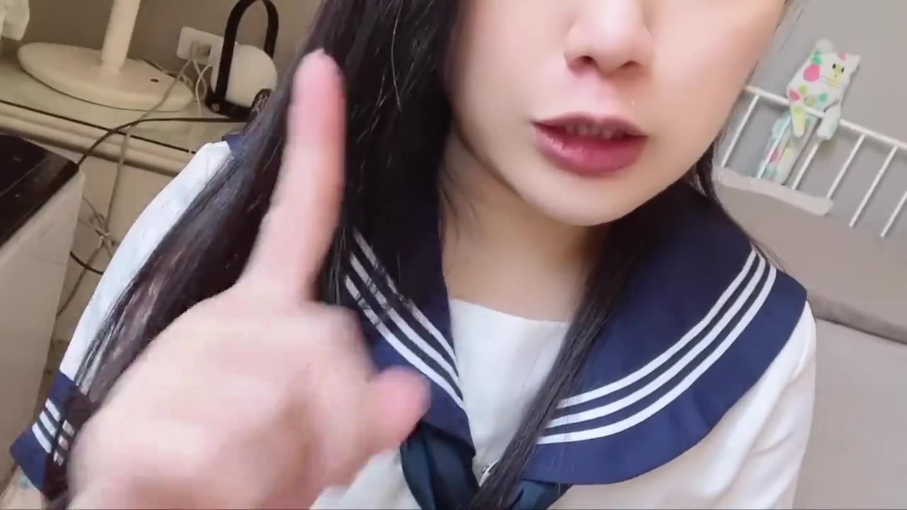 肉弹冲击台湾风韵爆乳尤物▌嫚嫚 ▌体验超短裙嫩穴塞入跳蛋 不穿内裤逛街下体嗡嗡响 观察路人反应 轻声呻吟跳蛋湿