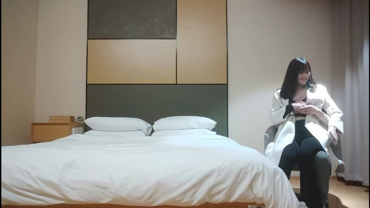 性感美女屁股磨蹭有点骚舔逼怼着骚穴大力猛操