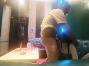 成都大二极品学妹ktv饮酒调情水蜜桃大胸粉嫩