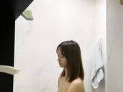小萝莉爱玩炮击快档抽插翘起屁股后入姿势