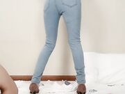顶级美腿0肉丝高跟鞋操逼交叉姿势扭动细腰 01