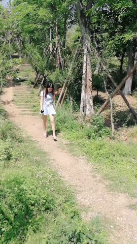 网红精彩演绎美女独自爬山被坏人劫财劫色对白精彩