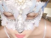 小恶魔来了抬腿摸逼呻吟诱惑