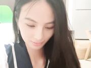 全程露脸第一视角苗条高挑女友卖力口交含大屌十分卖力