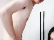 长相一般的小哥能找到这样极品的女友简直要天天操逼