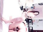 圣诞节红色装 第一女探花 带闺蜜与隔壁老王强强联合 酒店里面玩4P 无套操逼啪啪
