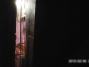 美容店外面看上个漂亮大胸美女等了一会才轮到,果然好货色胸大咪咪头小,逼逼丰满毛又少
