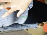 身材性感的包臀裙小嫂子出租屋偷情 男的一直用手抠嫩穴 女说：求你了 要鸡巴要喷了
