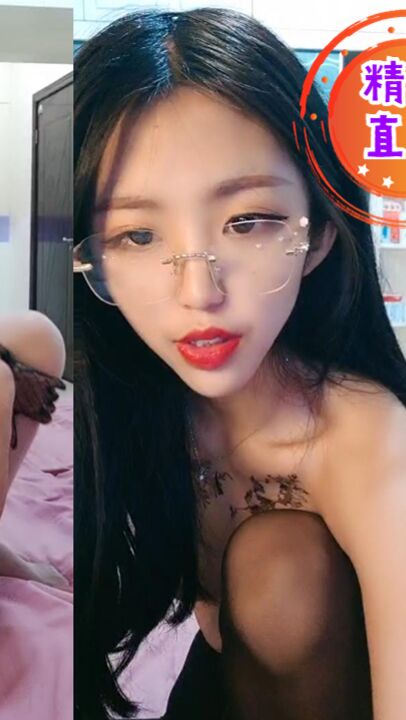 御姐范带着眼镜美妞激情大战头套男舔屌上位