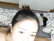 调教妹妹的老公在一起睡觉撩醒他口交大鸡巴