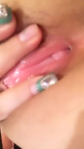 兔耳朵丰满的女主播黑丝网衣诱惑