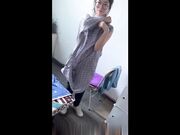 吃瓜 眼镜美女和男友自拍的私密视频流出
