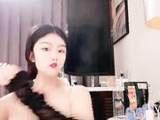 车模下海网红美女 肉感大奶酒店操逼 埋头吃屌揉搓肥穴 搞得小穴好湿