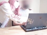 性感室友烦我玩游戏，必须让她用小穴内射来补偿损失