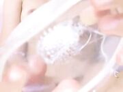 大红唇骚妹妹 居家自慰没人操 新道具震奶器 跳蛋震穴上下齐开 假屌猛捅骚逼