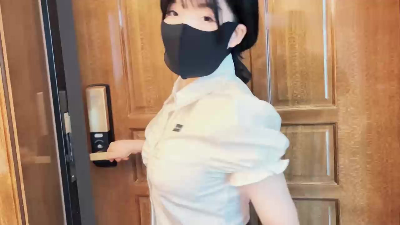 萌之乖乖 我们的故事1：陪玩被中出
