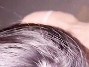 反差小姨妈_这么急吗？公共卫生间直接开搞，清纯颜值反差表情看着也太爽了