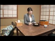 男学生周末约女老师去洗温泉