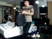 稀有偷拍喜欢穿肚兜的大胸美女开一次房就被操了3次,干舒服了才离开