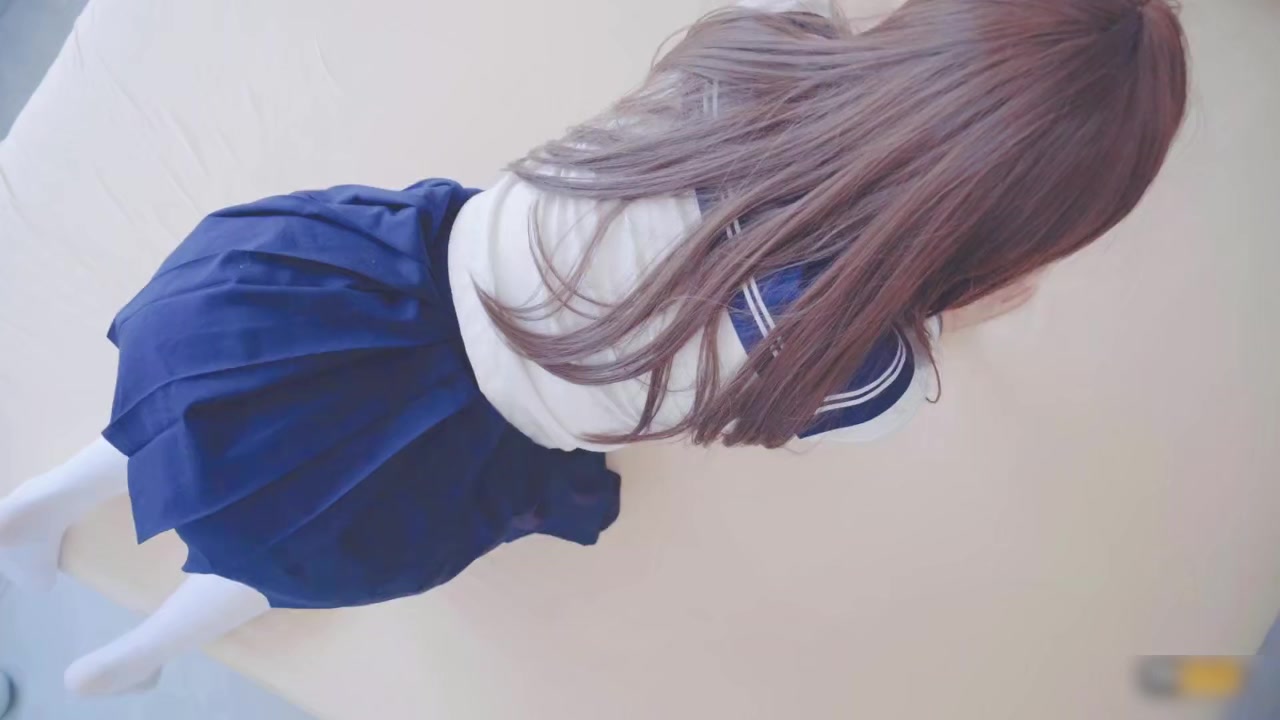 制服少女被爸爸干到中出内射 淫语不断