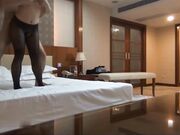 酒店约啪学院在读马尾辫大波肥臀学生妹穿上黑丝各种体位爆插操的叫老公好爽