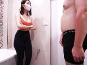 搭讪一个爱小黄鸭的少女没想到反差到带我去酒店榨精