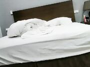深夜找小姐TP啪啪 约了个黑衣大奶妹子床边后入大力猛操