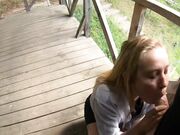 这对夫妇被路人抓住并要求她拍摄他们的公开
