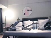 约170高端妹子一来看动画片看着看着就把他的骚穴填满了