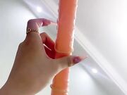 甜美少女姐妹花 女同道具互插 双头龙骑乘插穴 学着操逼的样子做爱