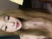 邻家妹妹型小姐姐 炮友操逼美腿苗条身材 性感黑丝骑乘位 主动上下猛坐爽翻