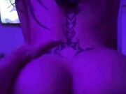 极品露脸推特女神 在男友身上摆动着淫荡的身躯