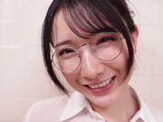 将我的精液投资到爱钱爱撒谎的房地产主妇的阴道里1