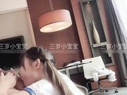 他知道我在干你吗我不介意你结过婚的老公上班出来和单男约会禁欲半个月没射