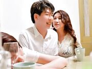 继女带帅气男友回家做爱继母听得欲火焚身趁继女睡觉主动勾引求操