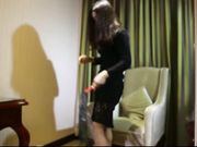 富婆组团暴力虐待狗奴鞭打喝尿滴蜡各种暴虐