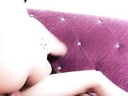 嬌小嫩妹蜜桃全裸露穴