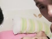 露脸熟女姐姐跟两个猛男玩直播