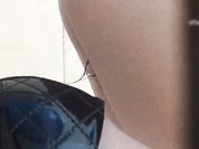 牛人潜入医学院女厕偷拍来月经的连衣裙妹子不错