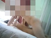 扒开两片肉唇等待硬棒进去很骚