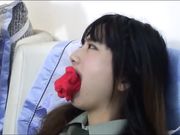 美女落入匪窝被绑匪折磨虐待