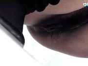 商场女卫多视角拍美女还敢俯拍