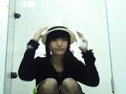 商场厕拍 爱漂亮的妹子