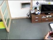 偸拍裸男醒了就去扒掉老婆裤衩